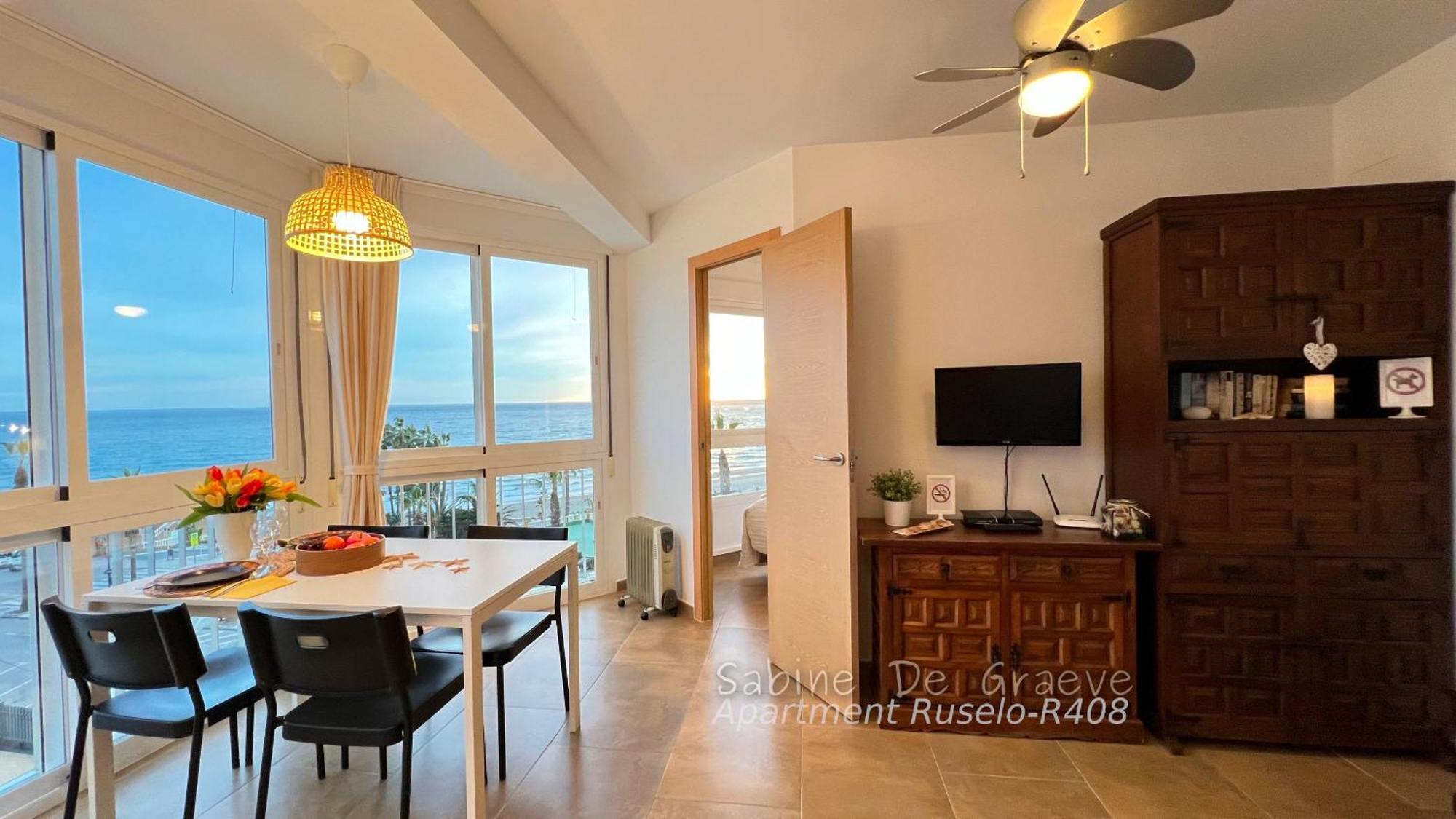 Love Nest By The Sea Wake Up With Ocean Views In Every Room Ruselo R408 Torrox Bagian luar foto