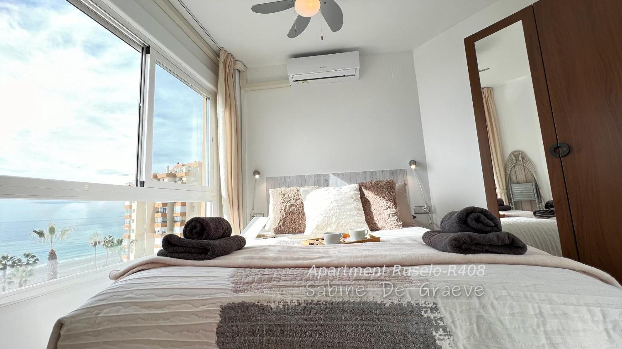 Love Nest By The Sea Wake Up With Ocean Views In Every Room Ruselo R408 Torrox Bagian luar foto
