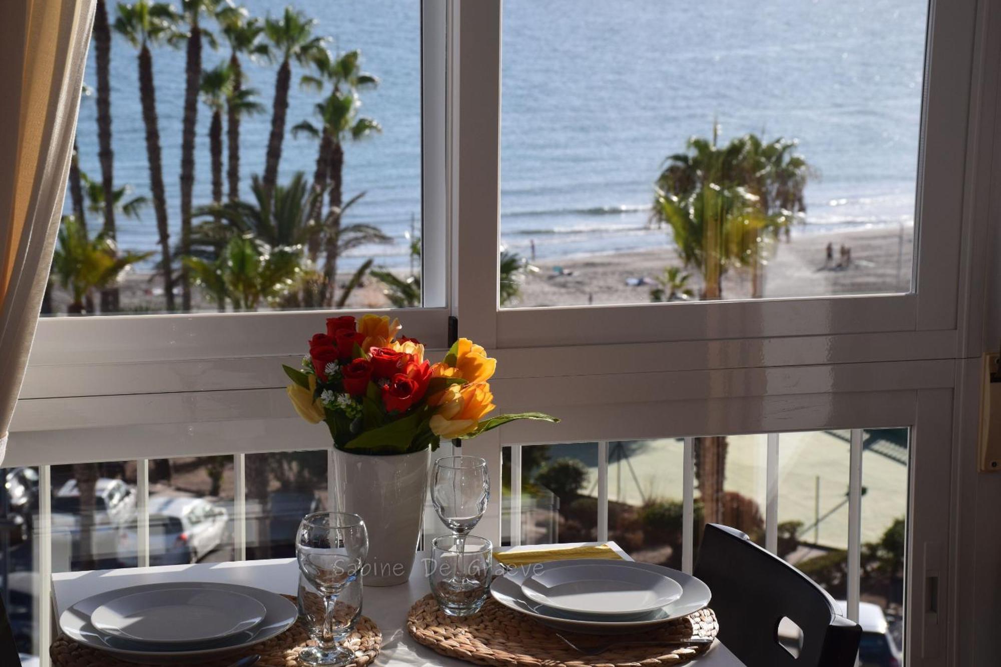 Love Nest By The Sea Wake Up With Ocean Views In Every Room Ruselo R408 Torrox Bagian luar foto