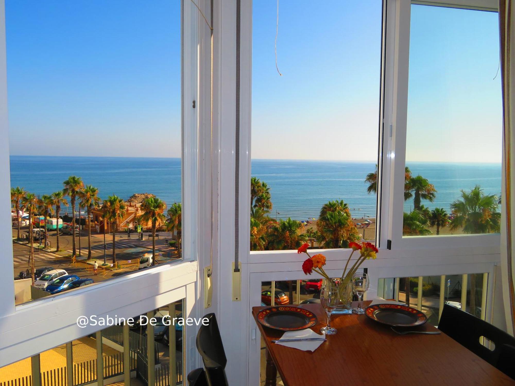 Love Nest By The Sea Wake Up With Ocean Views In Every Room Ruselo R408 Torrox Ruang foto